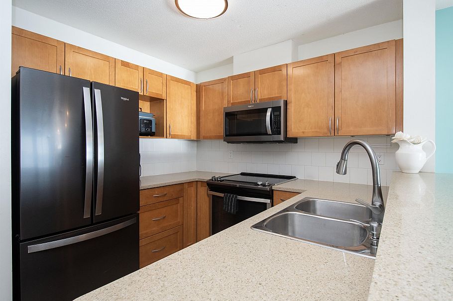 409 365 E 1st Street North Vancouver, BC - 12