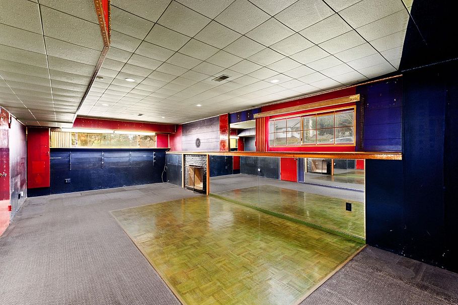 191 W 60th Avenue Vancouver, BC - 19