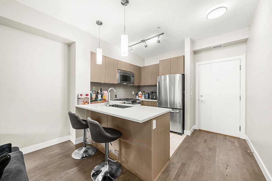 313 10155 River Drive Richmond, BC - 6