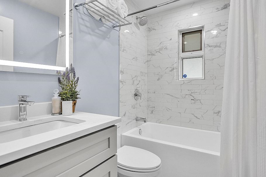 3539 Napier Street Vancouver, BC - 17