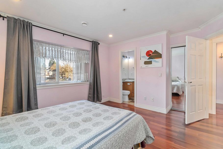 5396 Rhodes Street Vancouver, BC - 24