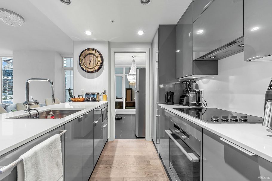 309 161 W Georgia Street Vancouver, BC - 9