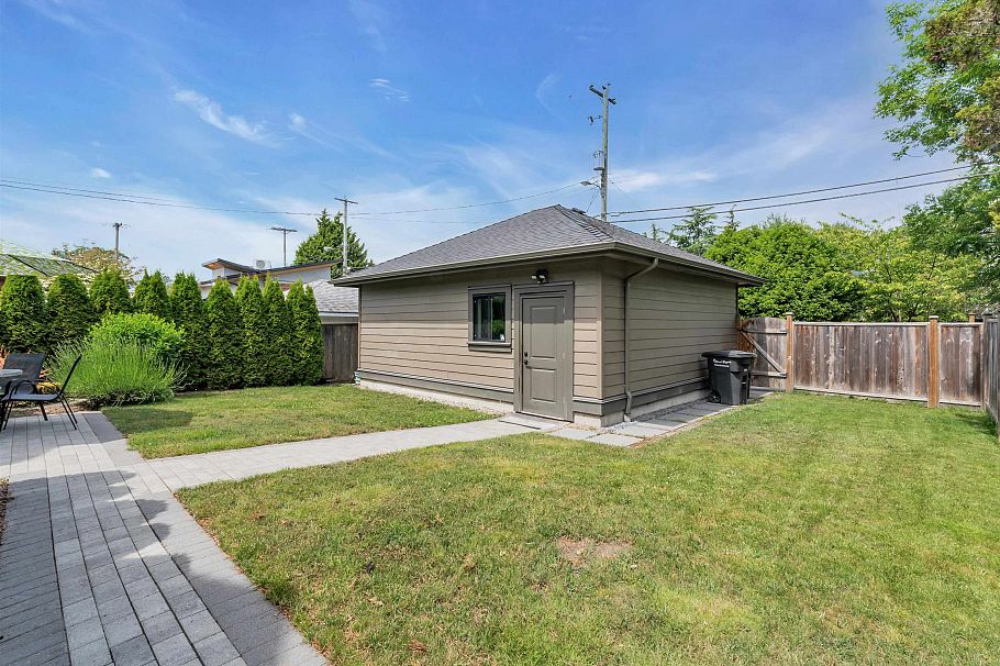 2177 E 20th Avenue Vancouver, BC - 38