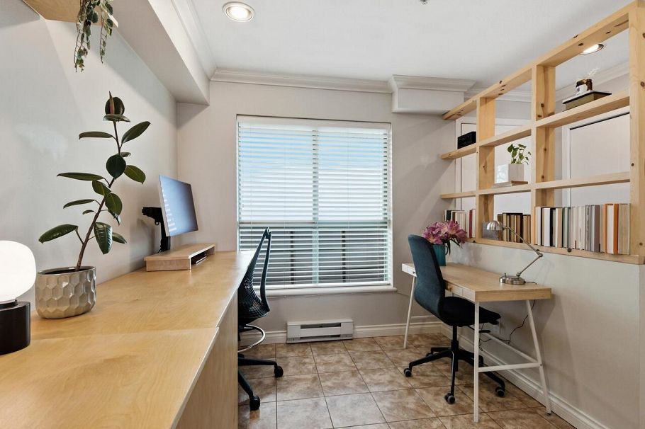 403 212 Lonsdale Avenue North Vancouver, BC - 13