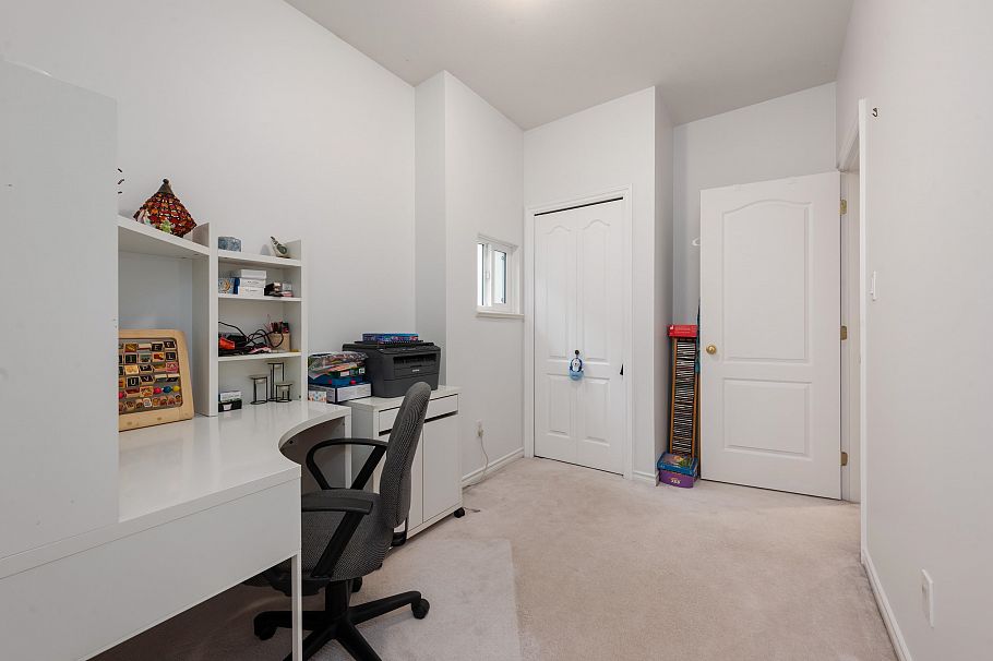 2423 E 4th Avenue Vancouver, BC - 23