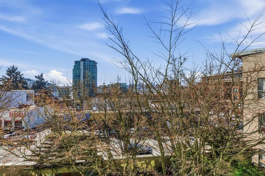403 212 Lonsdale Avenue North Vancouver, BC - 21