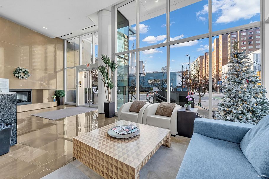 309 161 W Georgia Street Vancouver, BC - 26