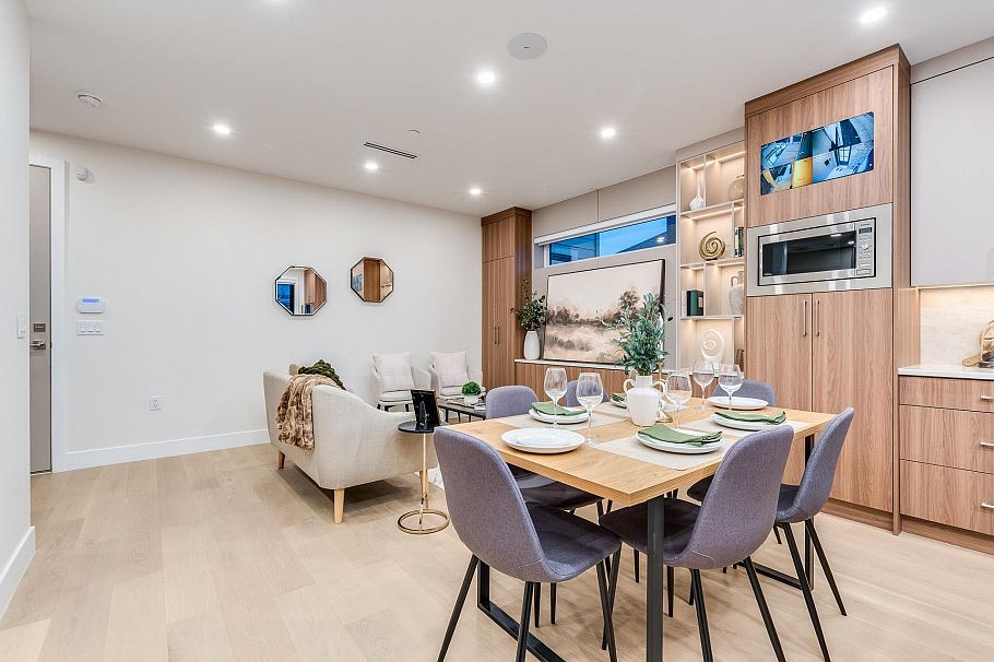 1 2945 E 44th Avenue Vancouver, BC - 7