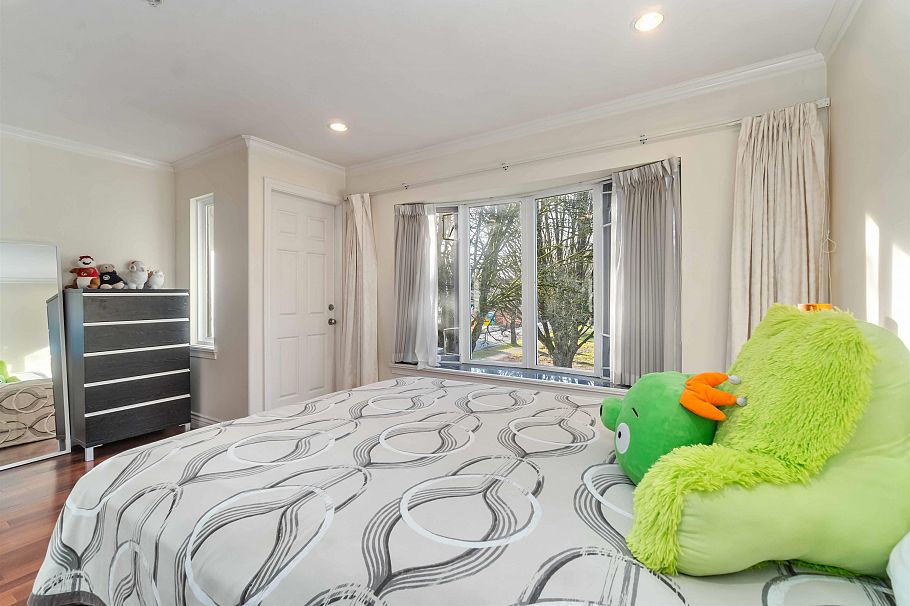 5396 Rhodes Street Vancouver, BC - 21