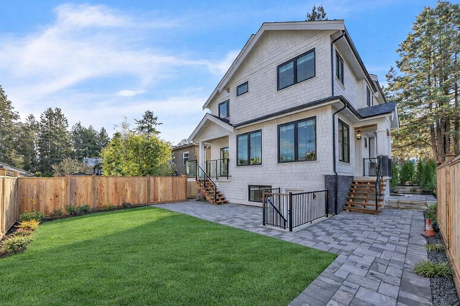 3526 E Lakewood Street Vancouver, BC - 31