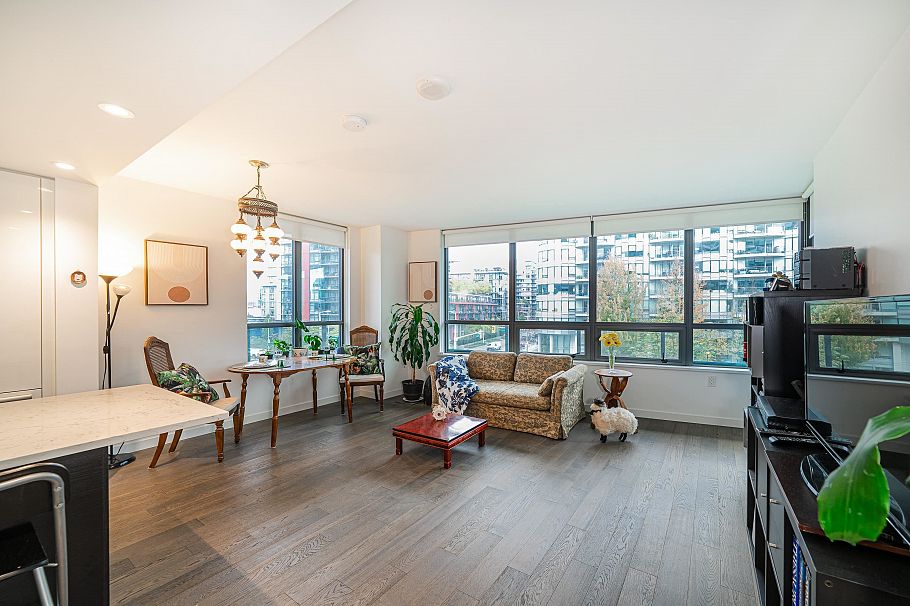 404 1688 Pullman Porter Street Vancouver, BC - 4