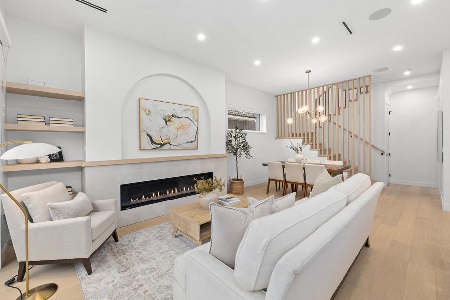 2 810 E 22nd Avenue Vancouver, BC - 7