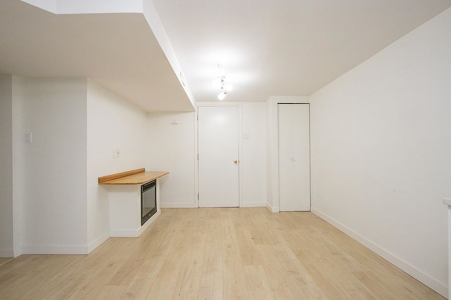 1785 COTTON DRIVE, Vancouver BC V5N 3V1 Vancouver, BC - 7