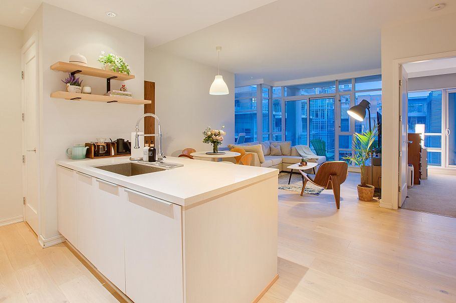 501 1616 Columbia Street Vancouver, BC - 5