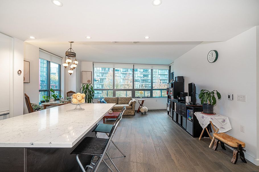 404 1688 Pullman Porter Street Vancouver, BC - 9