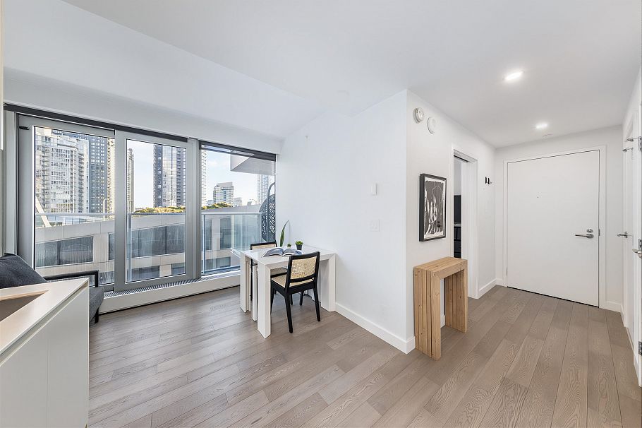 1001 1480 Howe Street Vancouver, BC - 4