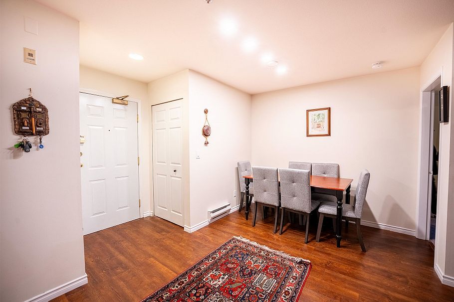 207 128 W 8th Street North Vancouver, BC - 6