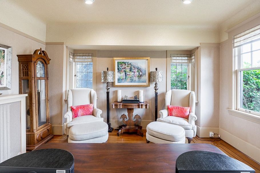 1986 W 36th Avenue Vancouver, BC - 3