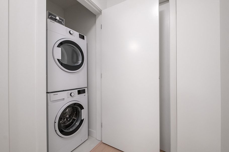 2602 1401 Hunter Street North Vancouver, BC - 24