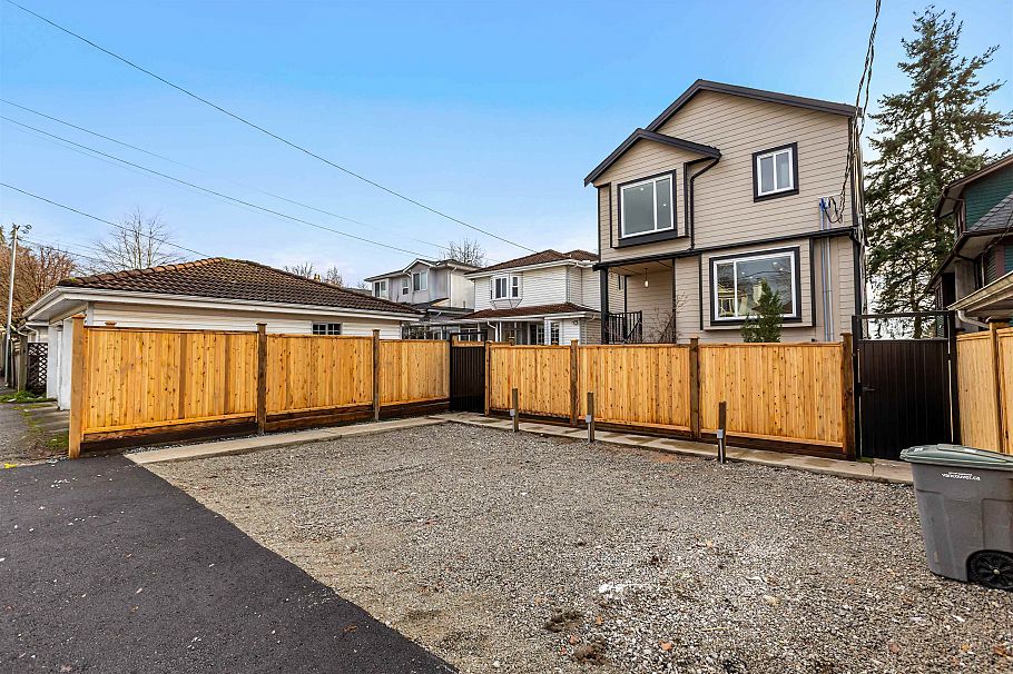 3 435 E 47th Avenue Vancouver, BC - 17