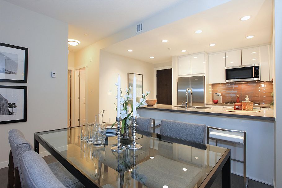 319 255 W 1st Street North Vancouver, BC - 9