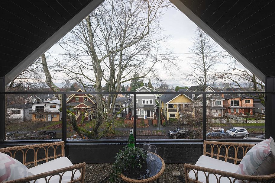 1 2130 E 2nd Avenue Vancouver, BC - 14