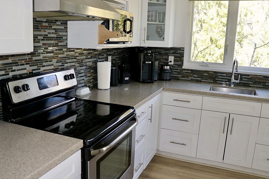 403 106 W Kings Road North Vancouver, BC - 5