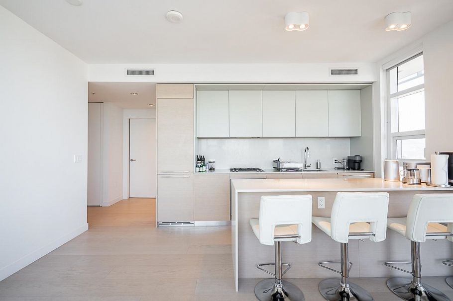 4605 1289 Hornby Street Vancouver, BC - 11