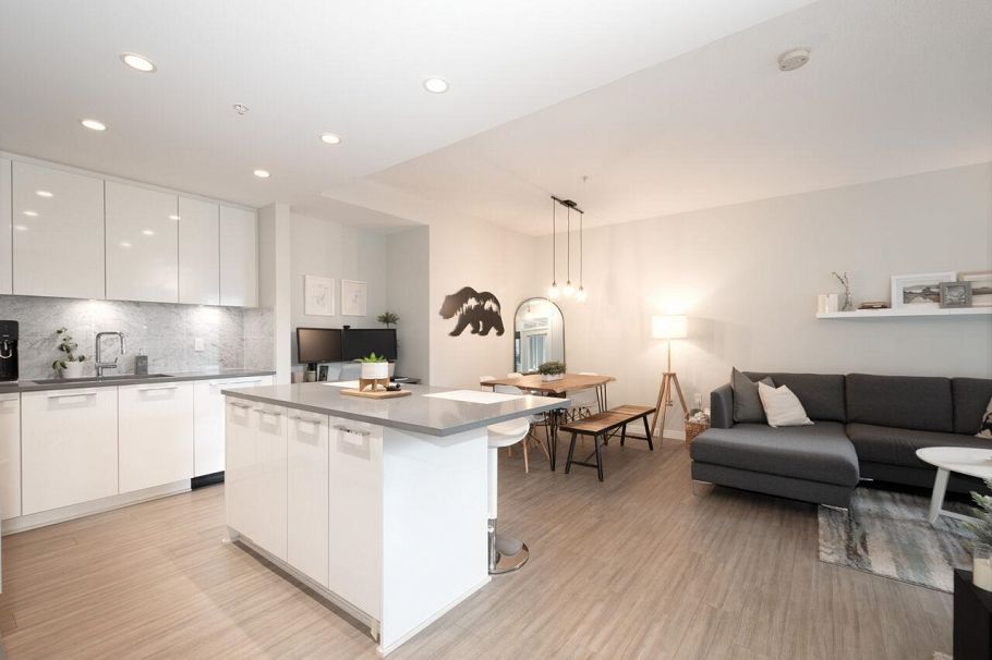 214 2651 Library Lane North Vancouver, BC - 15