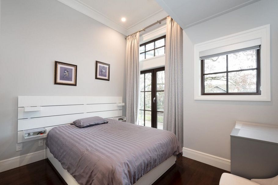 3739 W 24th Avenue Vancouver, BC - 32