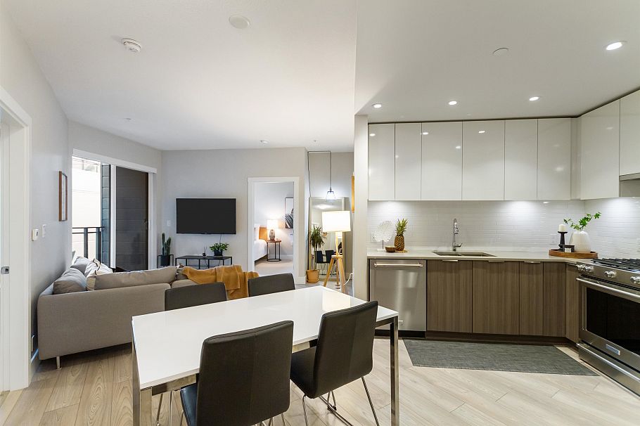 513 3588 Sawmill Crescent Vancouver, BC - 2