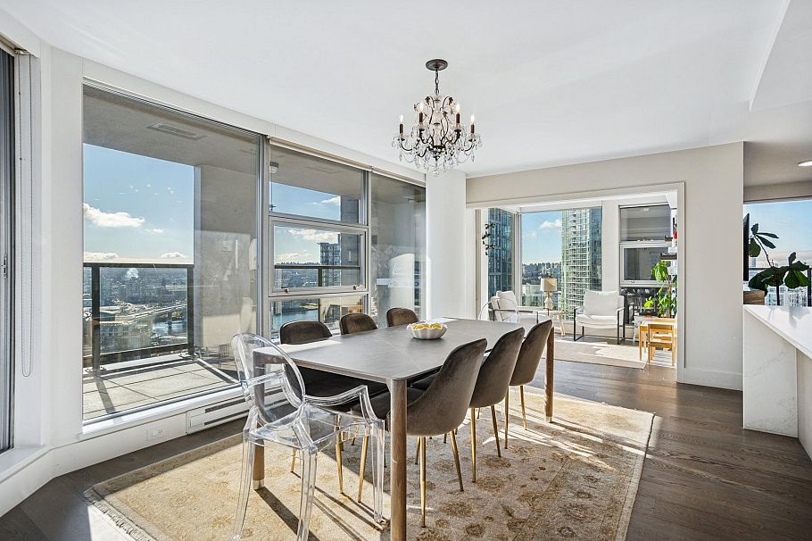 1903 989 Beatty Street Vancouver, BC - 1