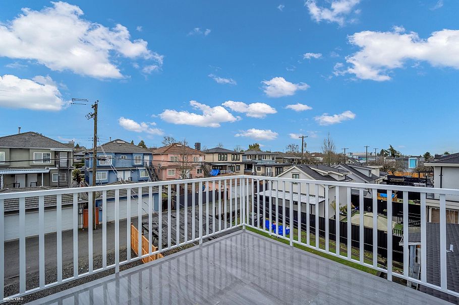 4 1577 E 58th Avenue Vancouver, BC - 18