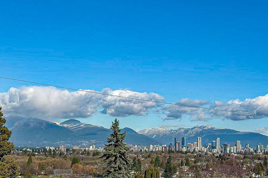 3191 W 23rd Avenue Vancouver, BC - 40