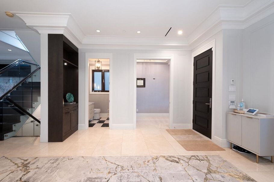 3739 W 24th Avenue Vancouver, BC - 9