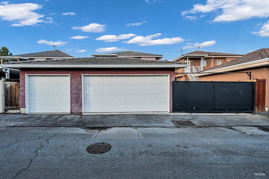 2160 E 54th Avenue Vancouver, BC - 19