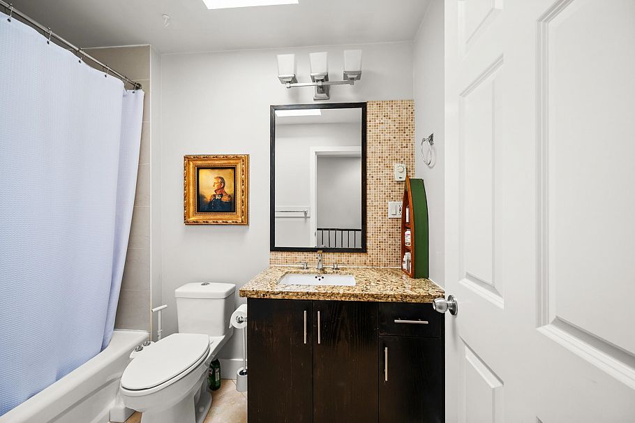 1407 E 28th Avenue Vancouver, BC - 22