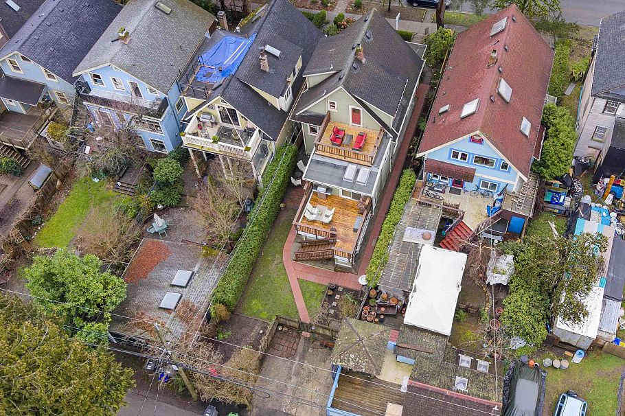 829 E 14th Avenue Vancouver, BC - 38