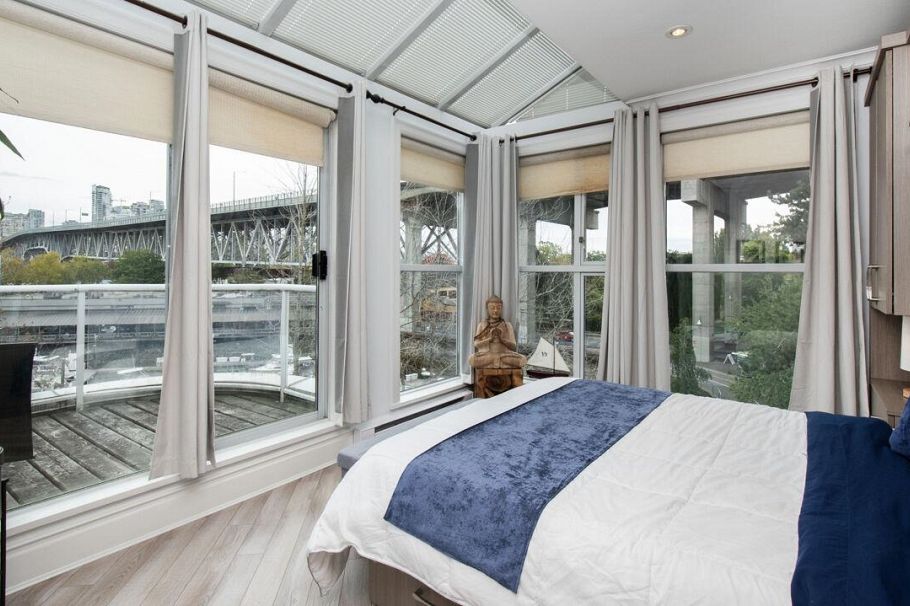 404 1502 Island Park Walk Vancouver, BC - 17