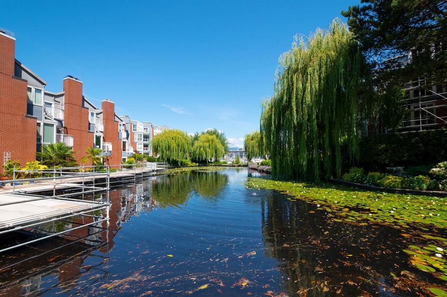 404 1502 Island Park Walk Vancouver, BC - 2