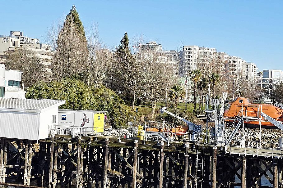 JNW33 415 W Esplanade North Vancouver, BC - 22