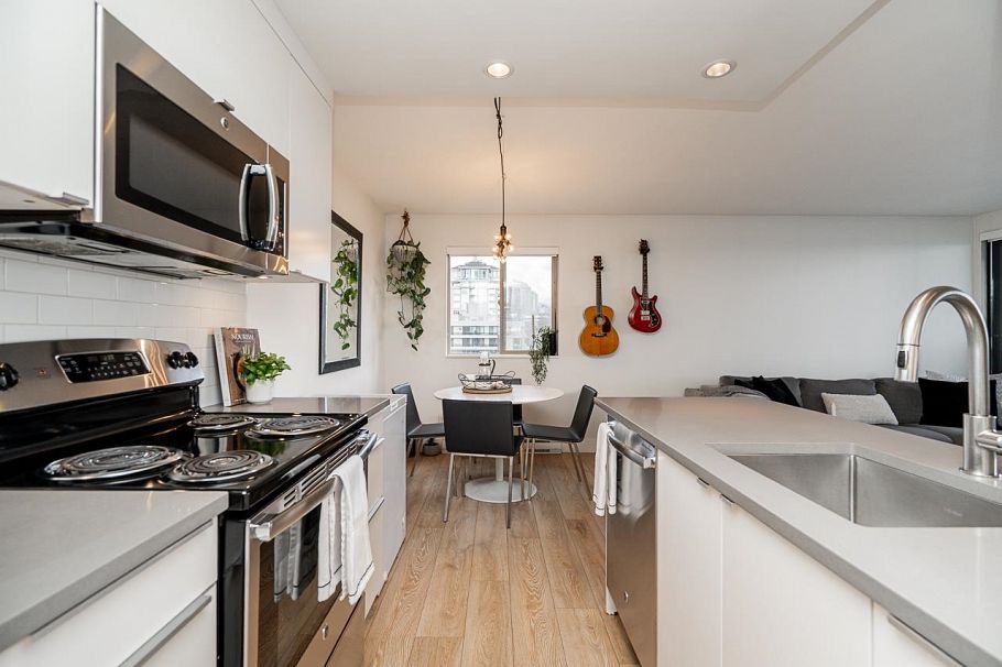 1202 110 W 4th Street North Vancouver, BC - 11