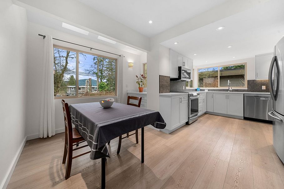 667 Fairway Drive North Vancouver, BC - 7