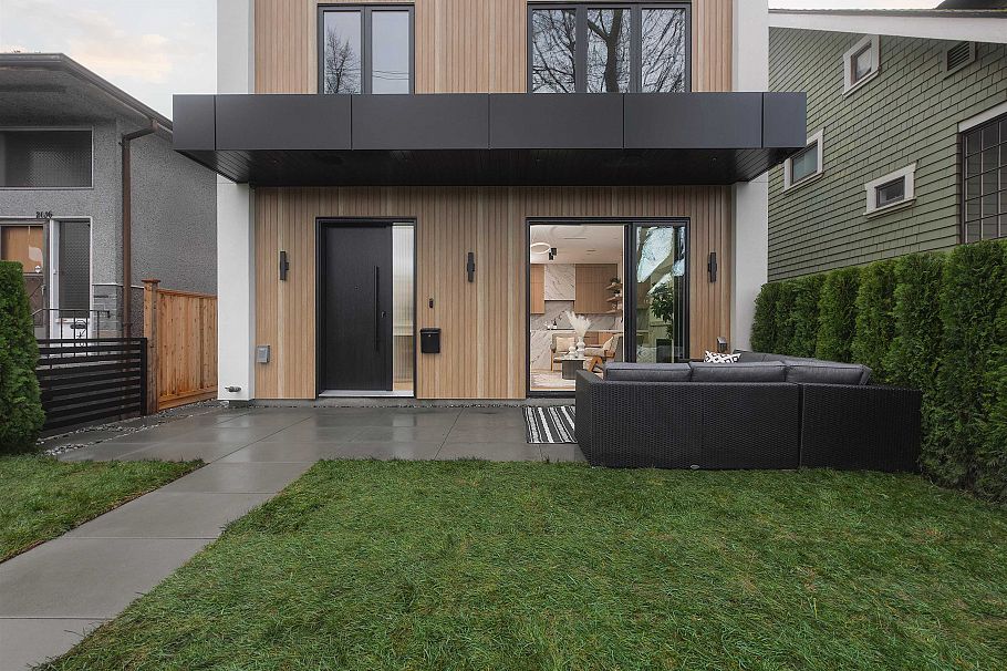 1 2130 E 2nd Avenue Vancouver, BC - 17