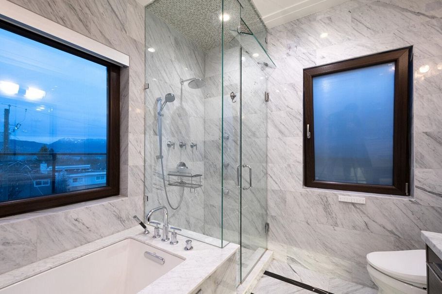 3739 W 24th Avenue Vancouver, BC - 30