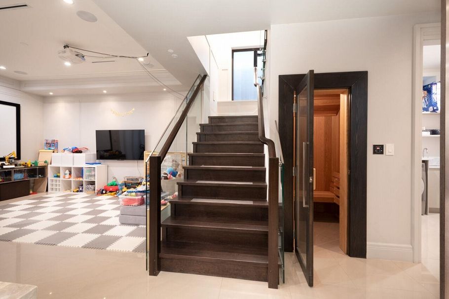 3739 W 24th Avenue Vancouver, BC - 39