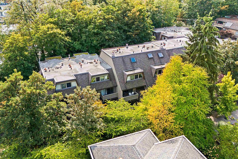 3192 Mountain Highway North Vancouver, BC - 28