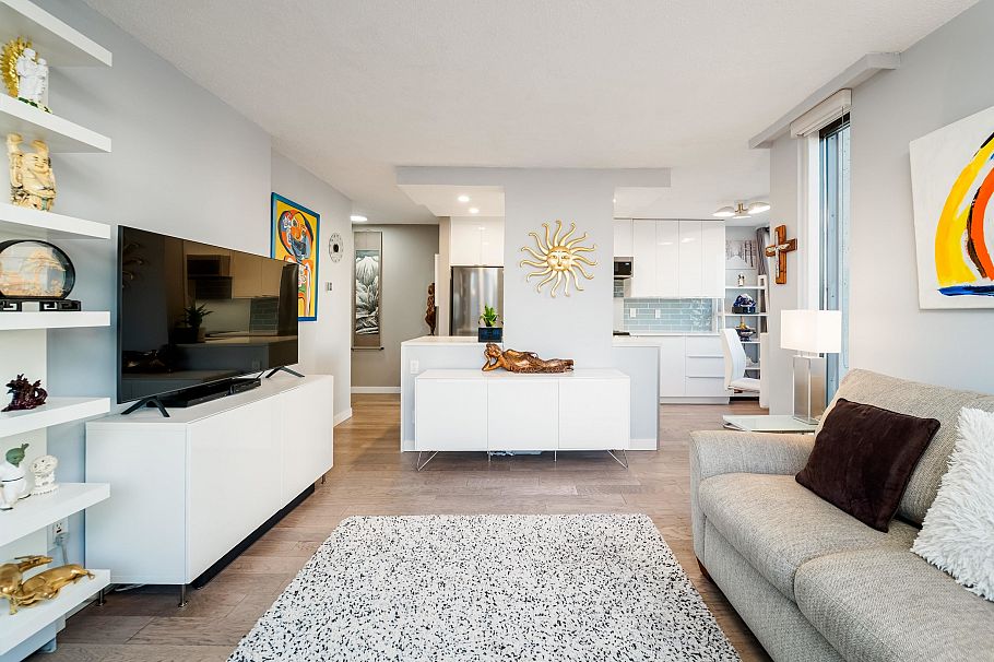 1501 1740 Comox Street Vancouver, BC - 8