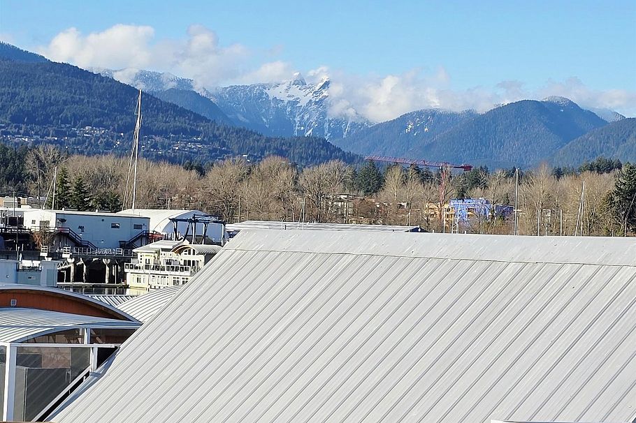 JNW33 415 W Esplanade North Vancouver, BC - 4