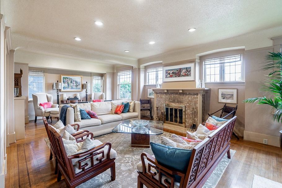 1986 W 36th Avenue Vancouver, BC - 2